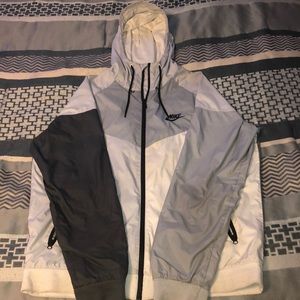 Size large Nike windbreaker jacket